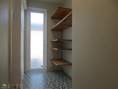 detached 大字上方